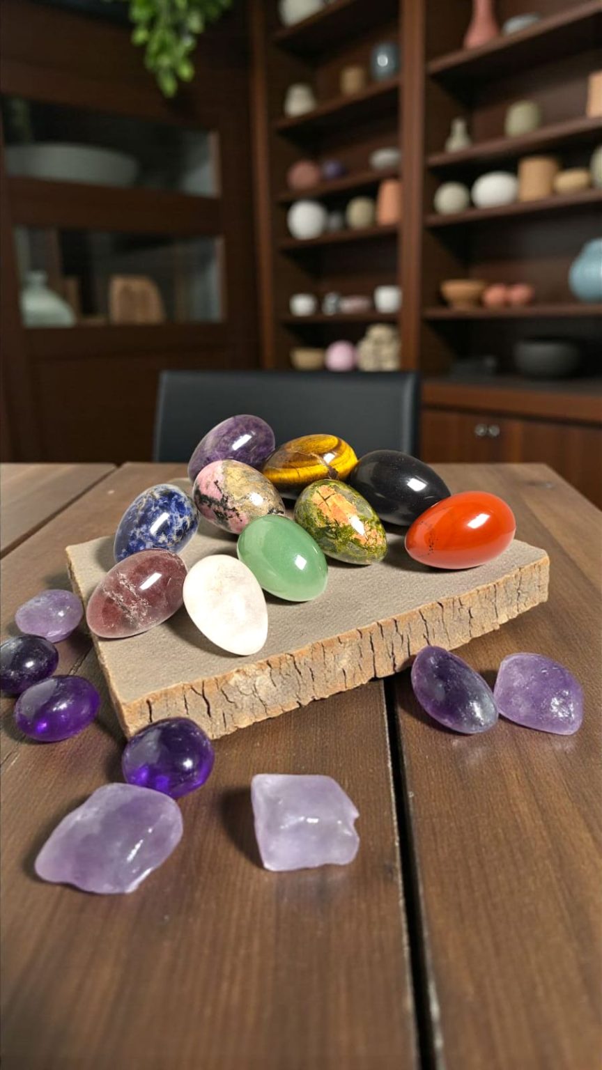 huevos de piedras naturales medianos